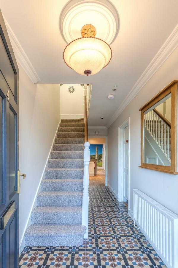 Hôtel Tintawn House à Sandyford Extérieur photo